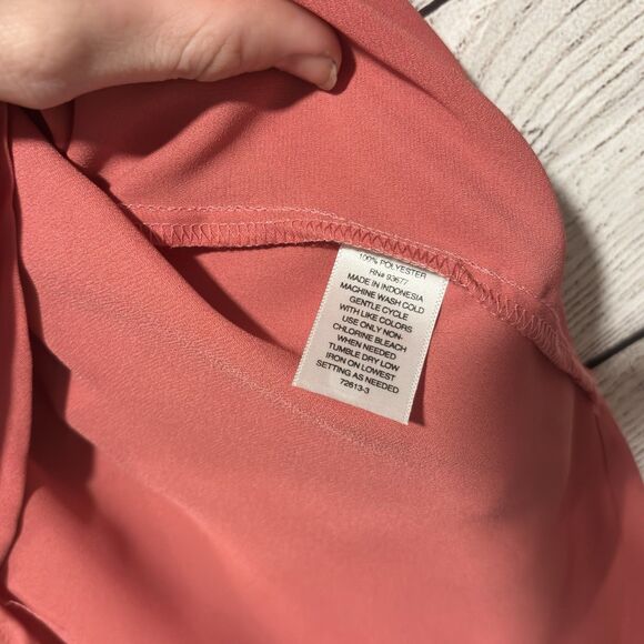 Washing women sleeveless slate rose collared button up blouse size XL outdoors - Picture 5 of 8